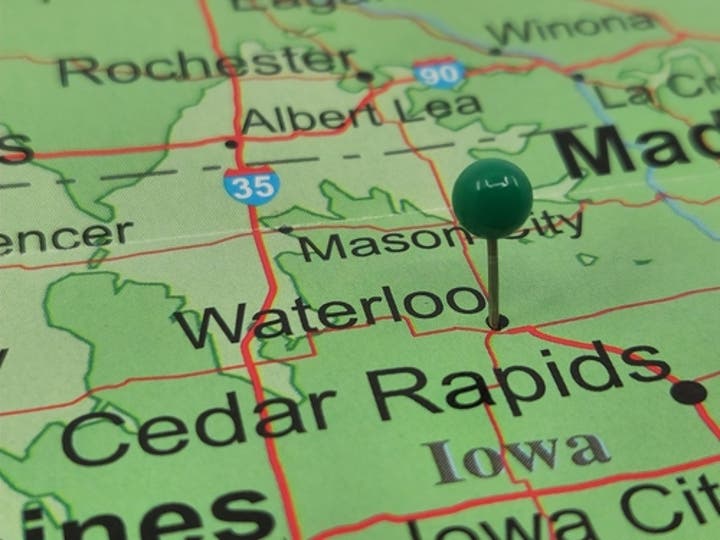 Waterloo, IA knows to call SERVPRO® for all mold, storm, fire, and water damage restoration services near you, as well as construction services, open 24/7, plus holidays and weekends. 