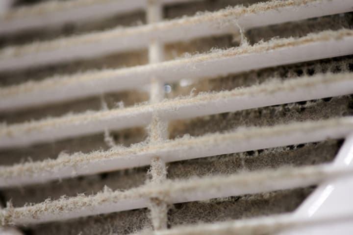 Dirty_Air_Duct_Close-up_shutterstock_1895190265.jpg