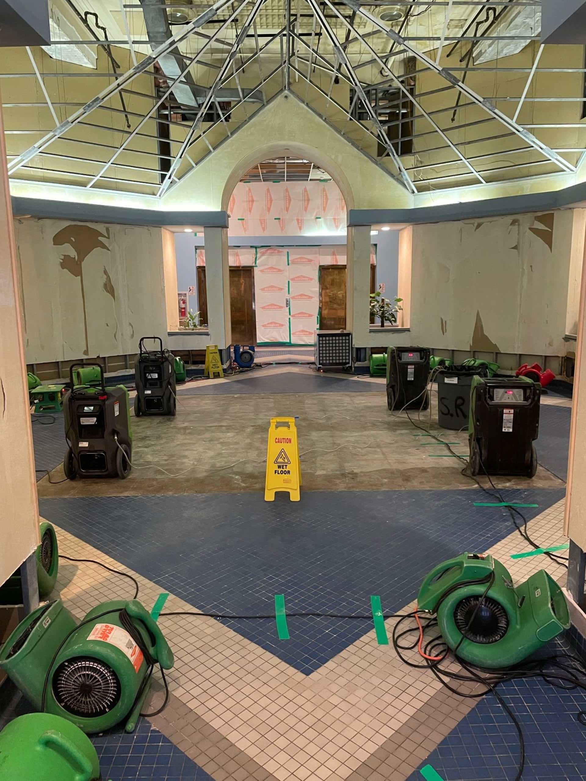 commercial_water_damage_promo_image_1.jpg