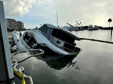 marine_boat_sinking.jpg