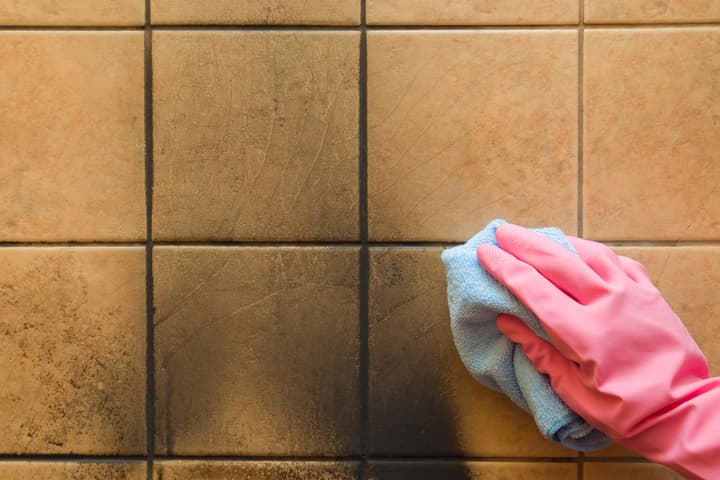 How to Clean Soot off of Walls