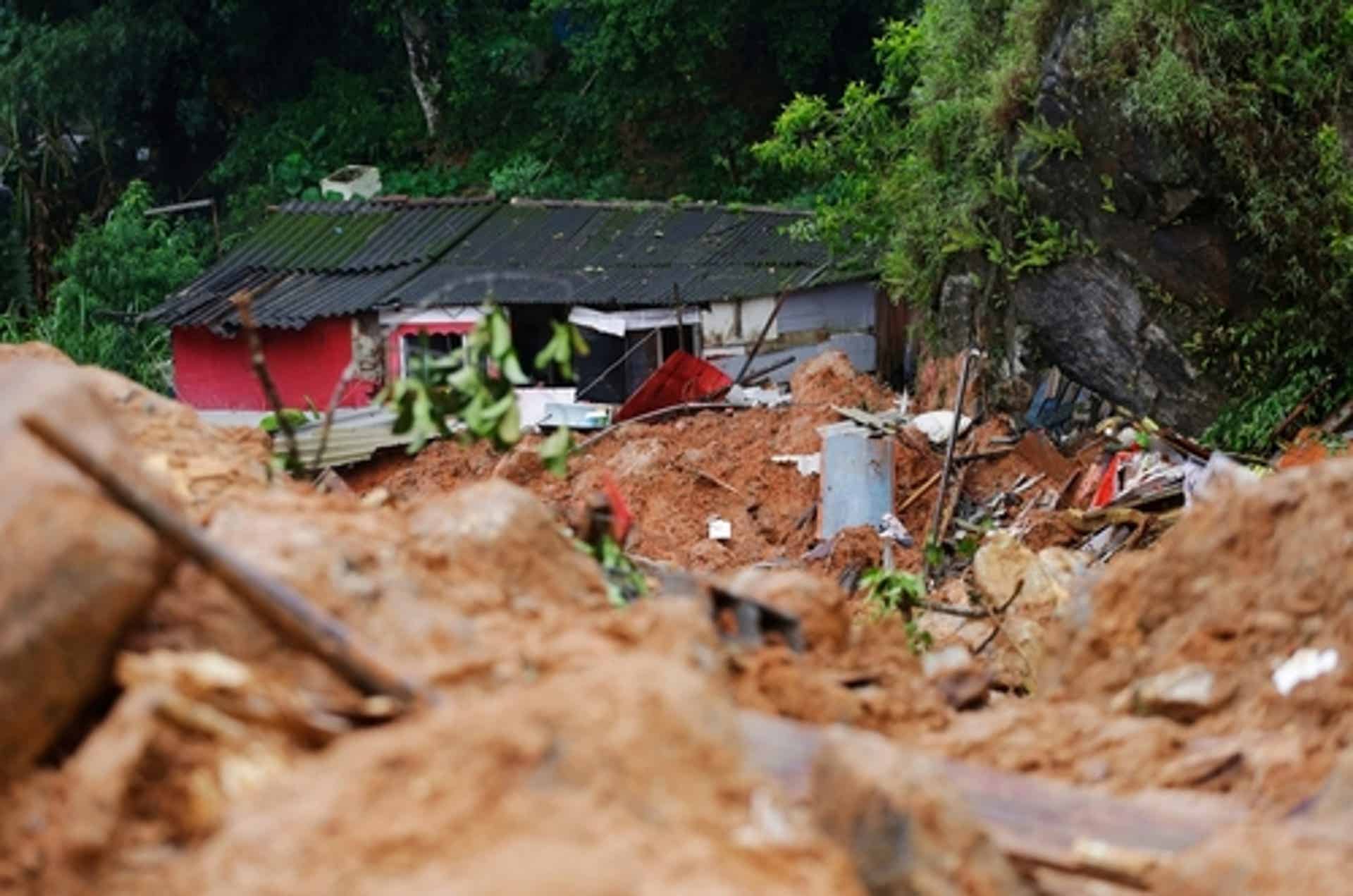 How to Clean Your House After a Mudslide