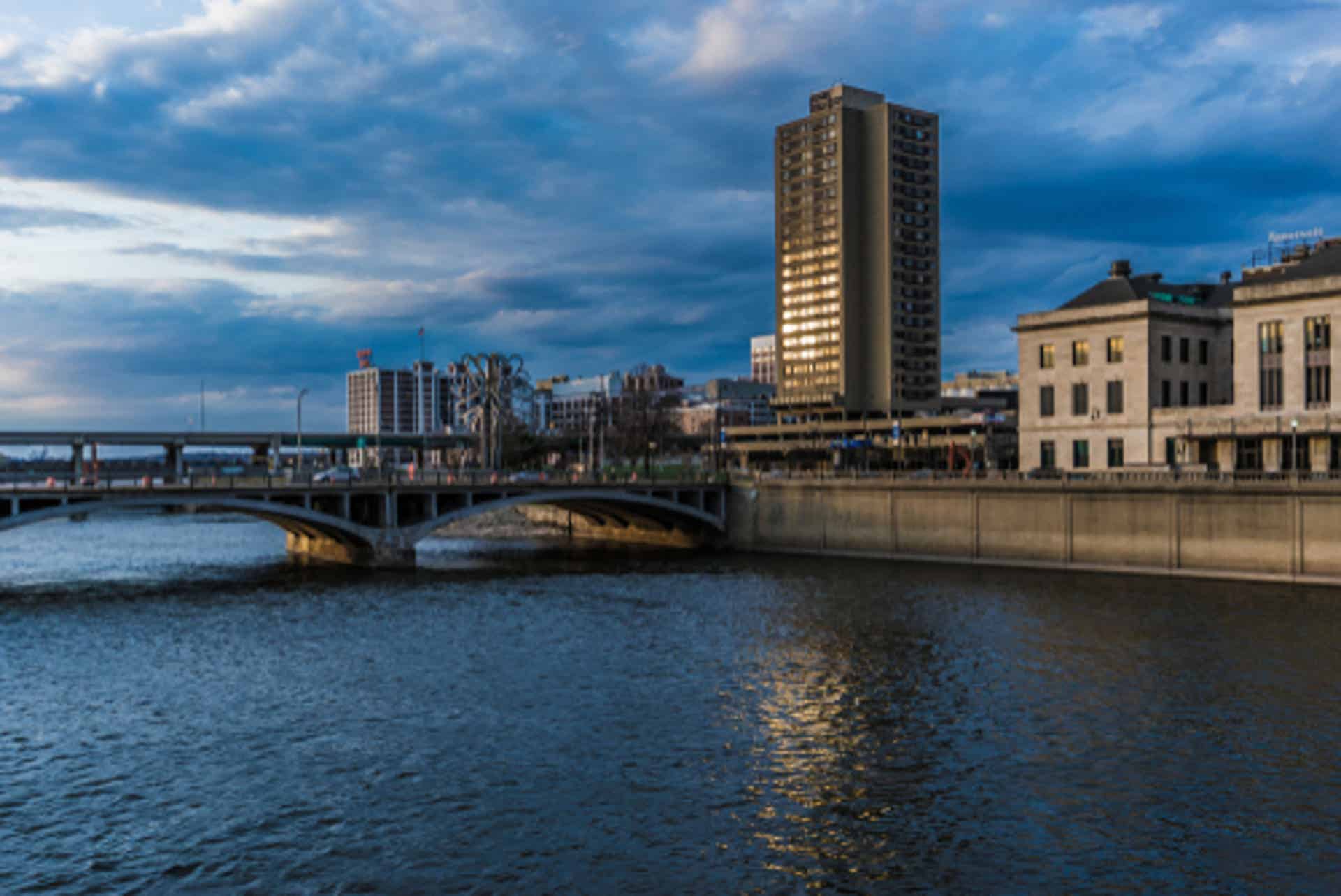 Cedar Rapids, IA knows to call SERVPRO® for all mold, storm, fire, and water damage restoration services near you, as well as construction services, open 24/7, plus holidays and weekends. 