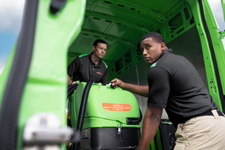 2 men unloading a cleaning machine out of SERVPRO truck

SERV1444 Three Year usage. Limited to Internal use at corporate on digital, social and website, with three yea print usage beginning 10/1/2021