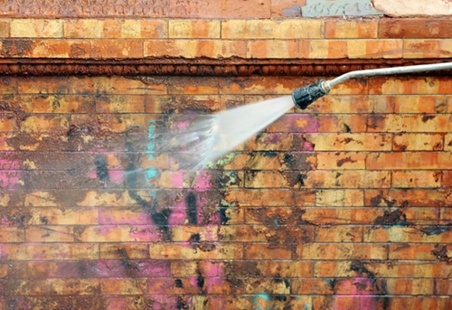 SERVPRO professionals are uniquely trained in the removal of graffiti from a wide variety of surfaces. Our 24-hour emergency services are always available to anyone, including weekends and holidays.