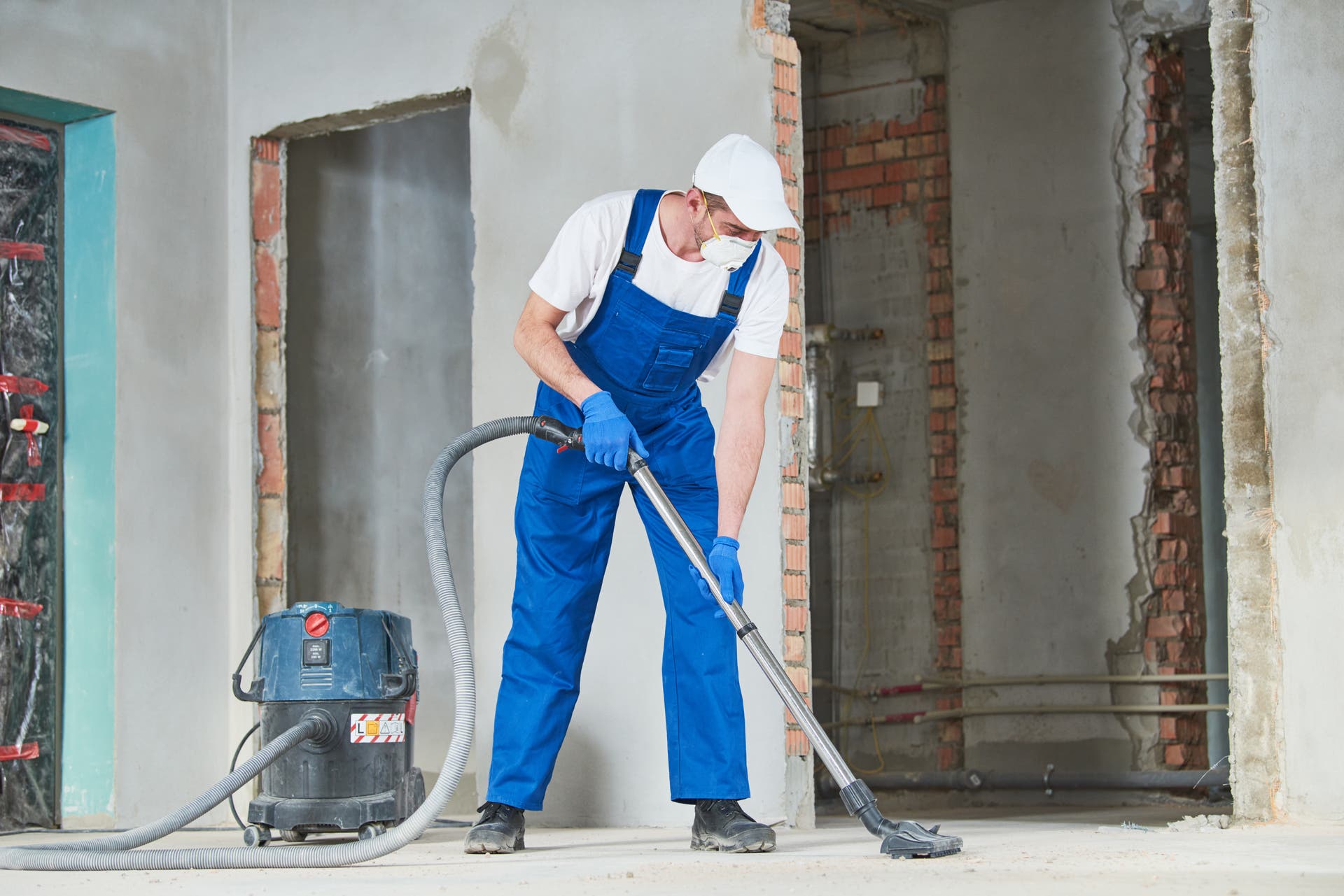 After construction at your property, trust SERVPRO to deep clean the dust  and dirt left behind | SERVPRO